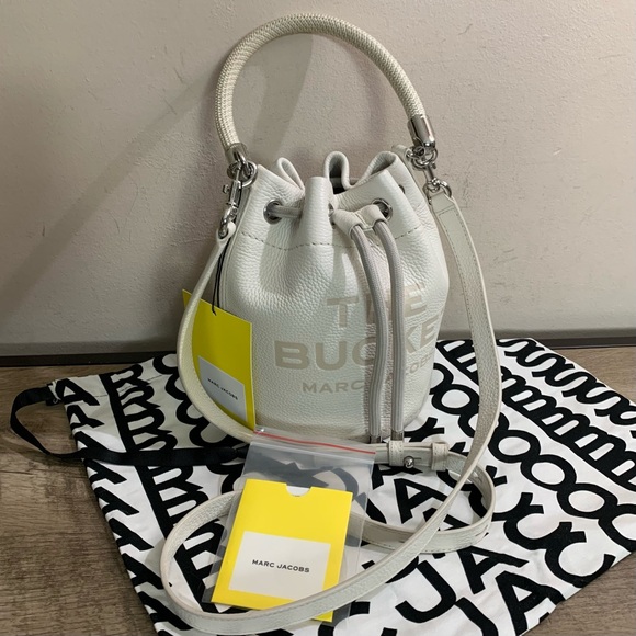Marc Jacobs Handbags - MINT! Authentic MARC JACOBS Ivory Pebble Grained Leather THE BUCKET BAG Purse